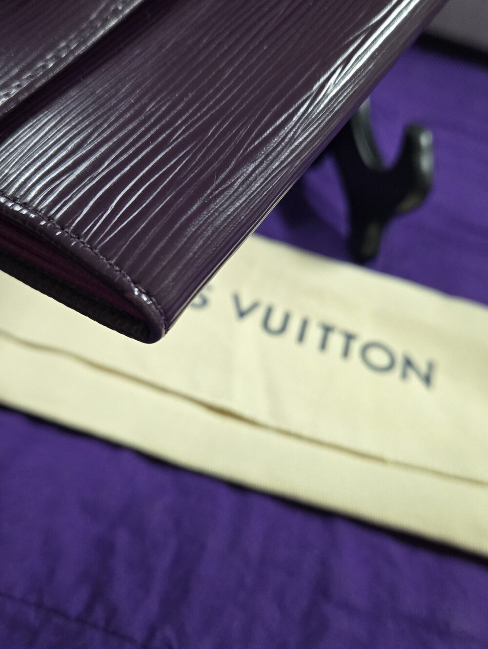 Louis Vuitton Plum Epi Leather Clutch Wallet - Picture 8 of 15